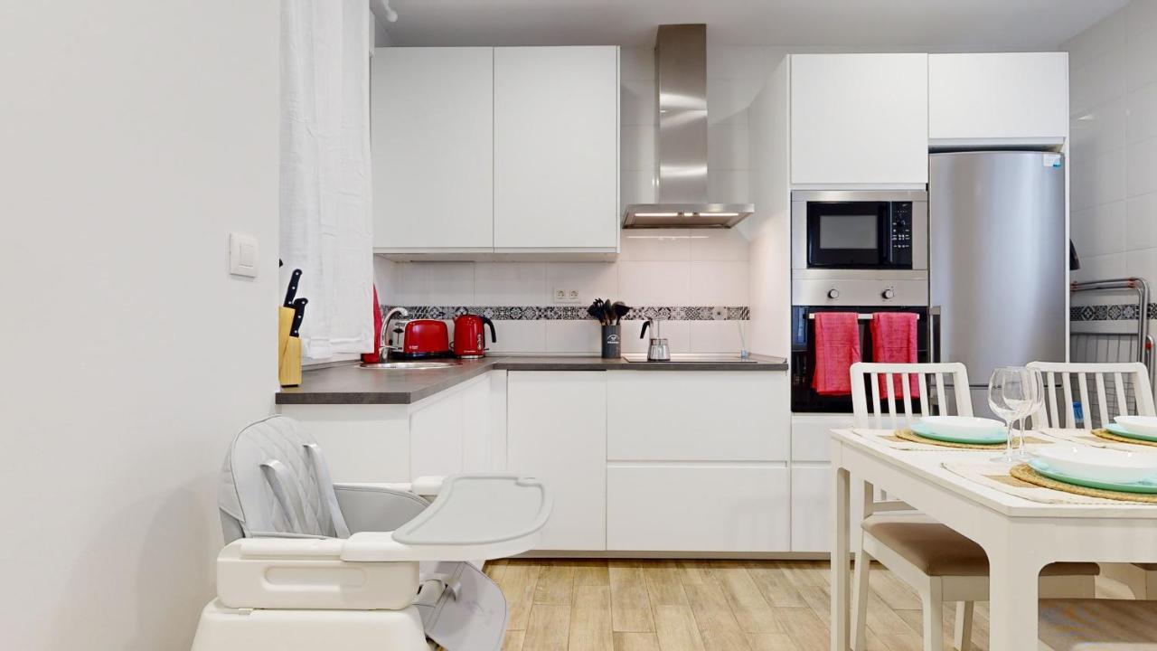 Viana Vivienda Turistica Moderna Y Reformada Con Wifi Apartment Bilbao Exterior photo